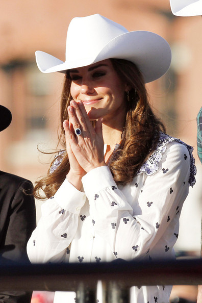 Cowgirl Kate Middleton wearing natural untreated blue sapphire engagement ring
