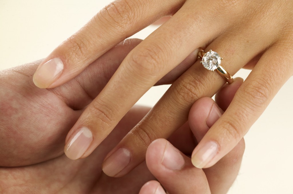 Diamond-Engagment-Ring