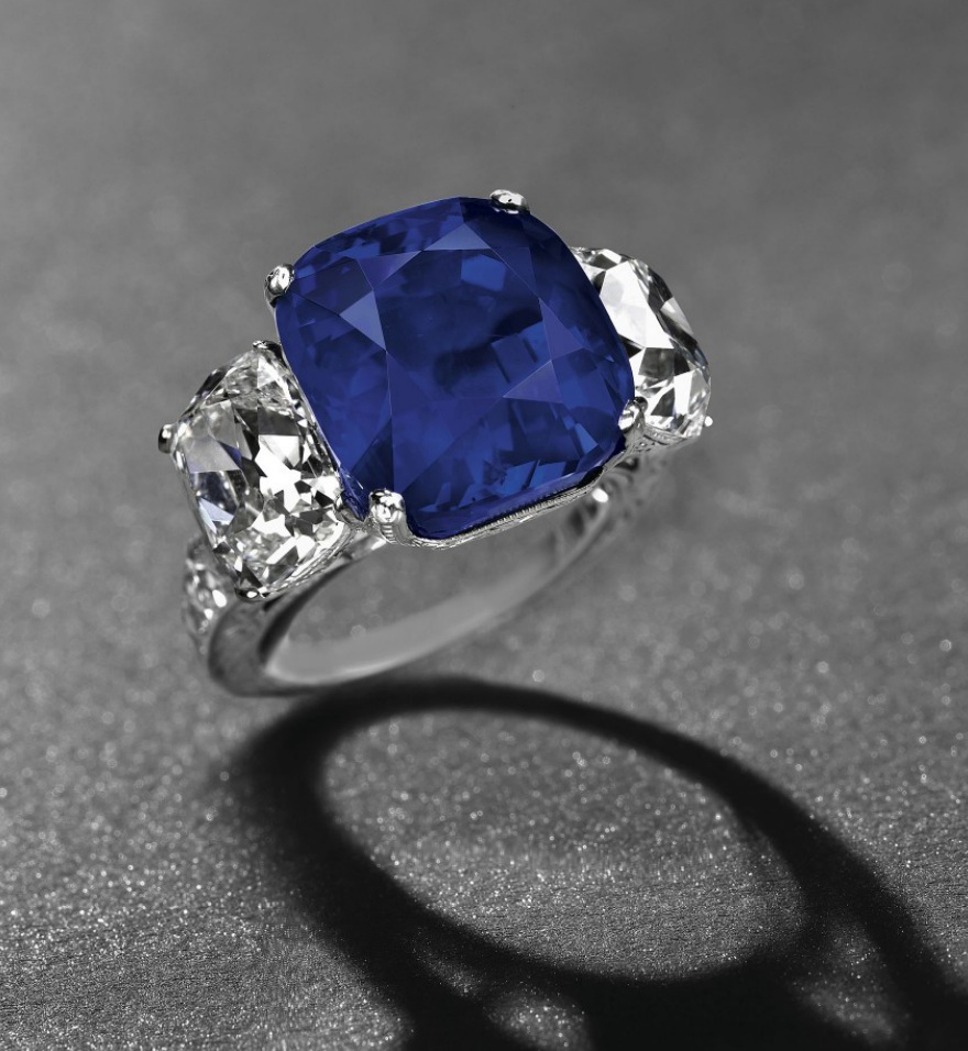 THE-STAR-OF-KASHMIR-SAPPHIRE-AND-DIAMOND-RING