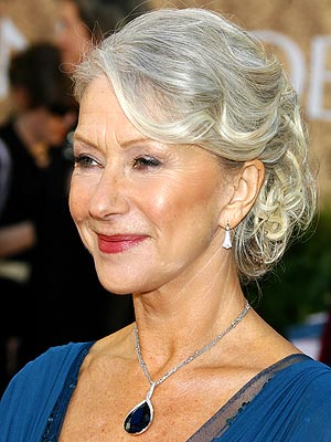 HELEN MIRREN_sapphire_necklace_golden globes