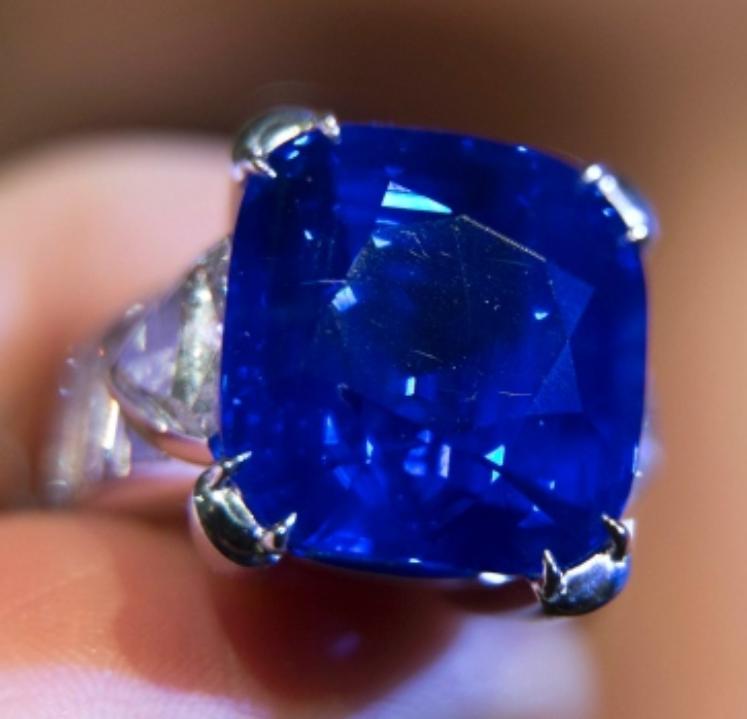 Kashmir Sapphire Sets Record Price At Christie’s For 7 Million