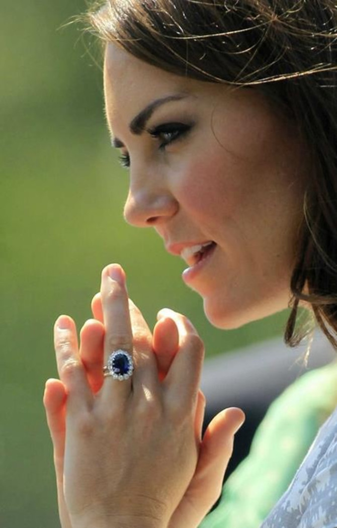 kate-middleton-princess-dianas-ring_bridalbox