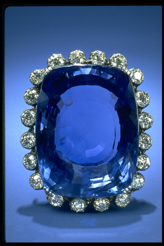 Heaviest mounted gem in the National Gem Collection The Logan Natural Untreated Blue Sapphire Brooch