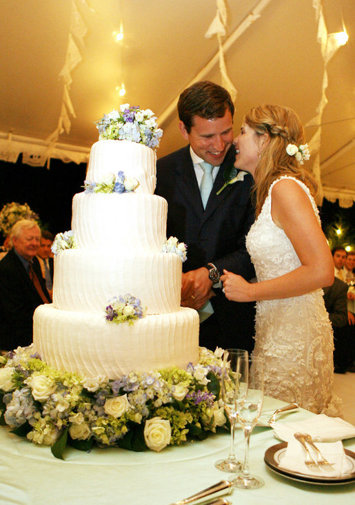 wedding-cake.jpg